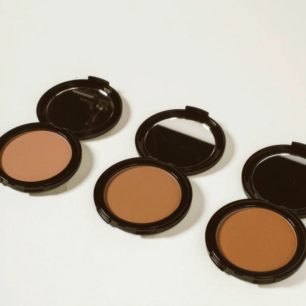 LES COULEURS DE NOIR Clear skin Compact bronzer 02 Médium