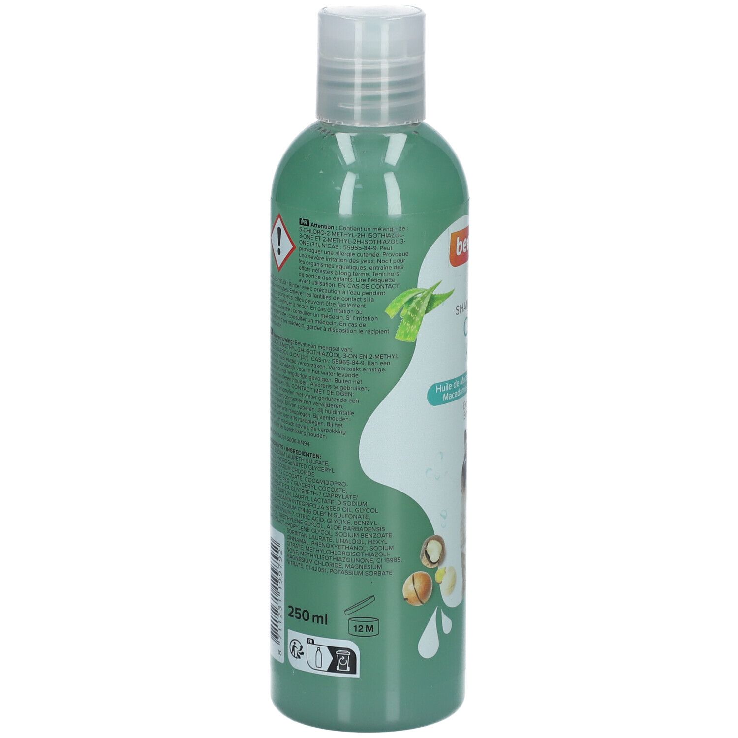 Rückseite der grünen Flasche Beaphar Shampooing Chat Kat. Text und Piktogramme. 250ml. 12M. Gefahrensymbol.