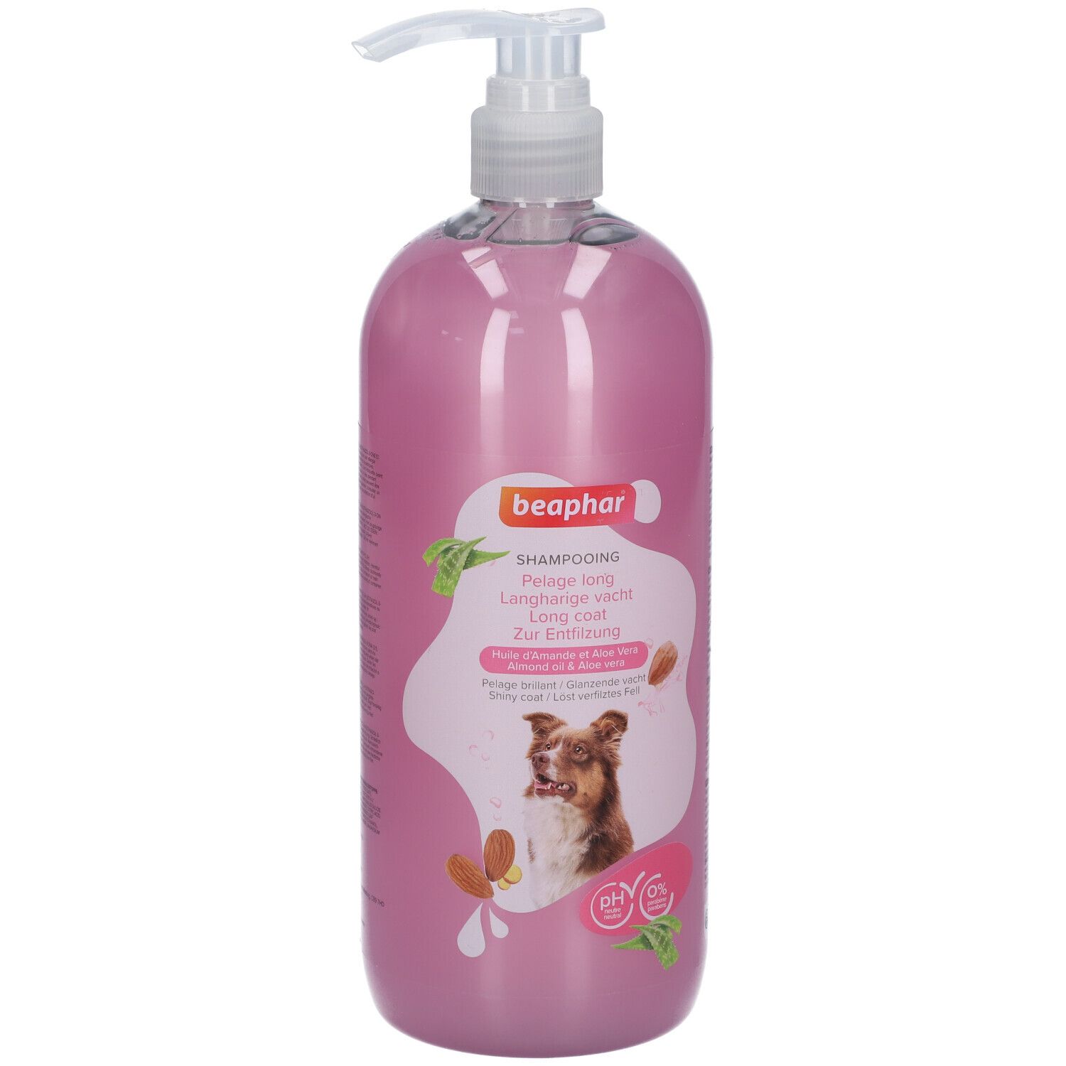 Rosa Shampoo-Flasche mit Pumpe. Aufschrift "beaphar Shampooing Pelage Long". Abbildung eines Hundes und Mandeln.
