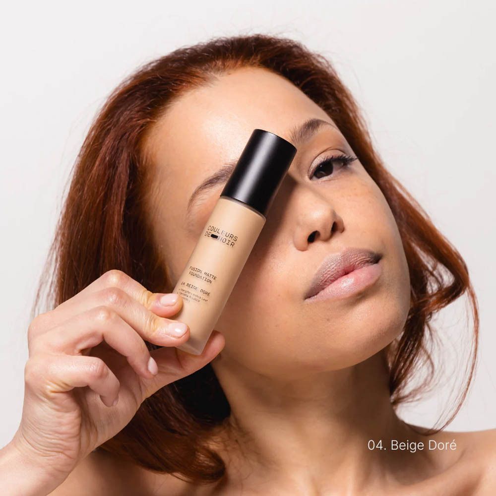 COULEURS DE NOIR Fusion Glow Foundation 04 Beige Doré