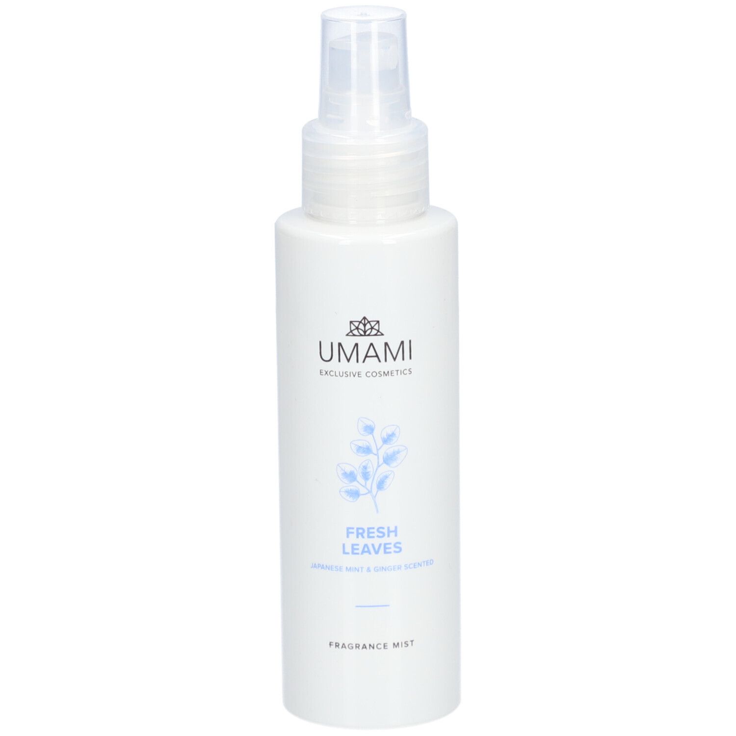 Flacon blanc avec vaporisateur. Inscription: UMAMI, FRESH LEAVES, Fragrance Mist. Illustration bleu clair.