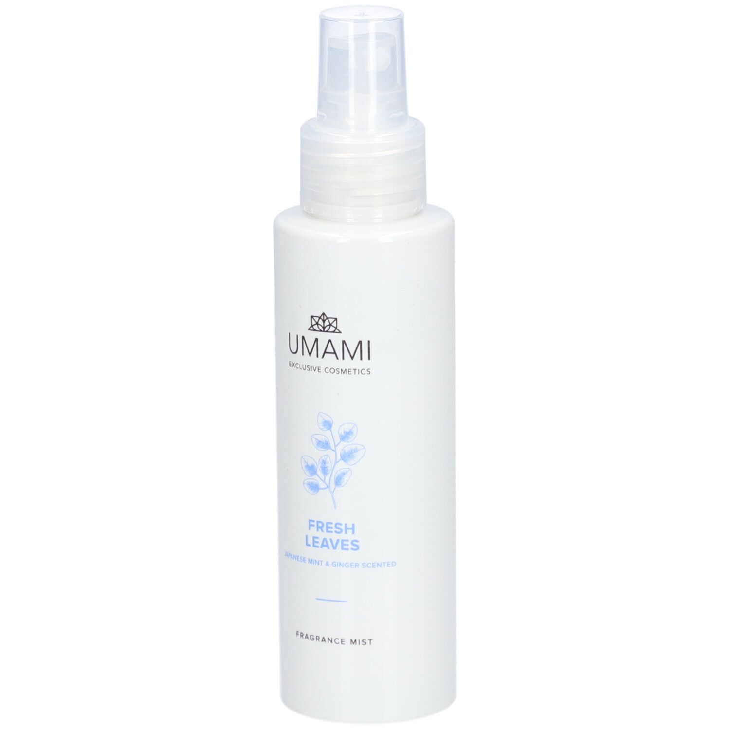 Flacon blanc avec vaporisateur. Inscription: UMAMI, FRESH LEAVES, Fragrance Mist. Illustration bleu clair.