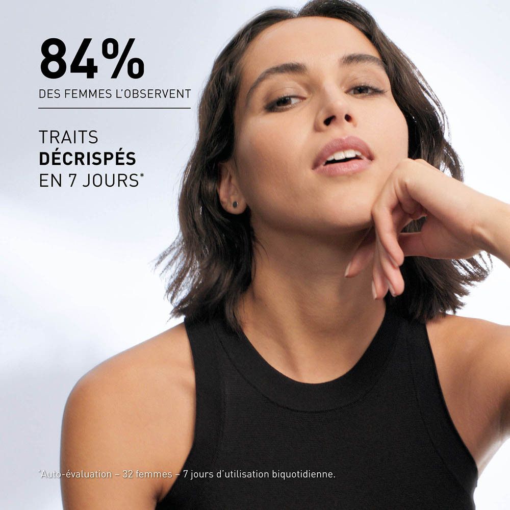 Femme avec Time-Filler Shot 5XP. Texte : 84% des femmes observent des traits décrispés en 7 jours. Étude.