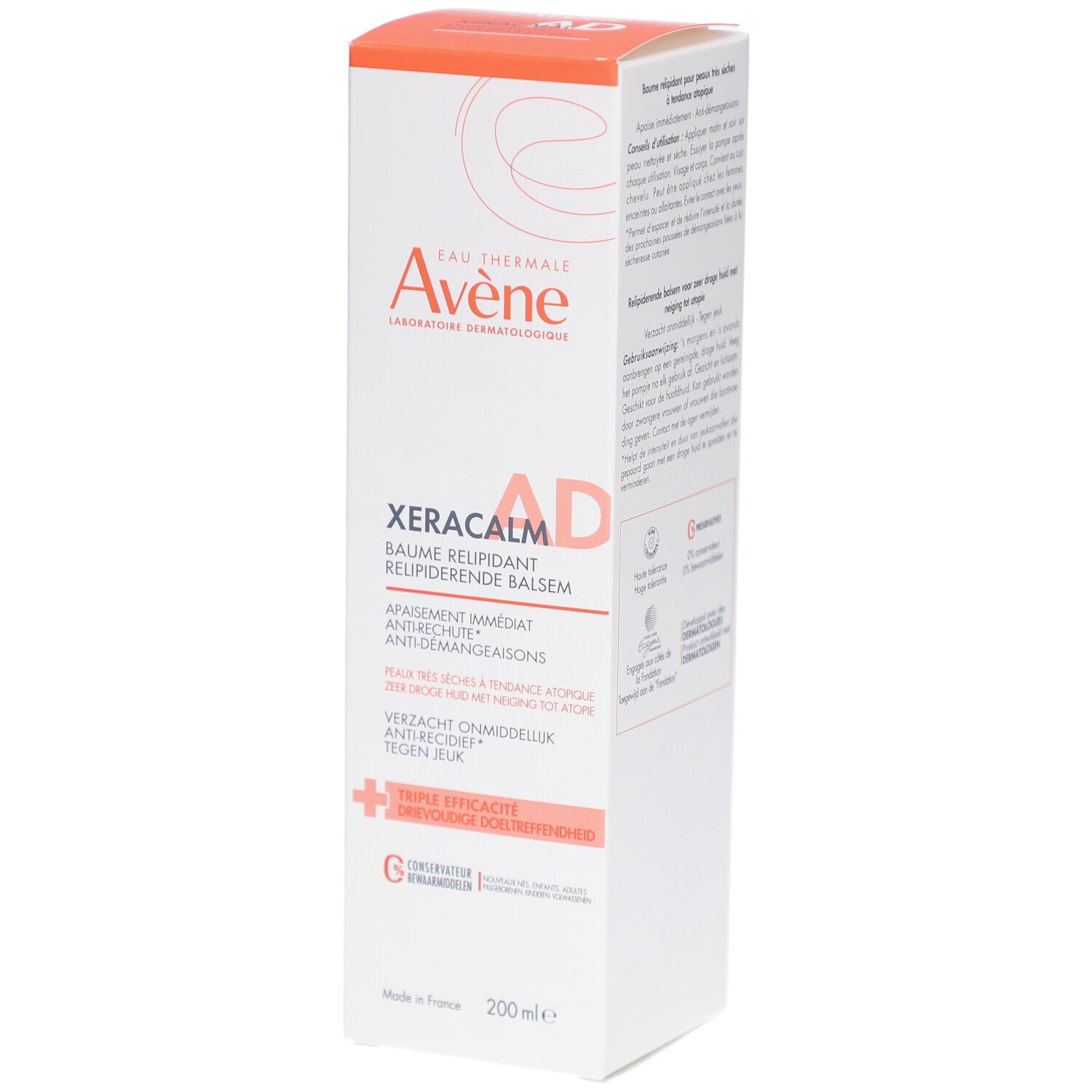 Weißer Karton. Aufschrift: Eau Thermale Avène, XeraCalm A.D, Baume, 200 ml. Orangefarbener Deckel.