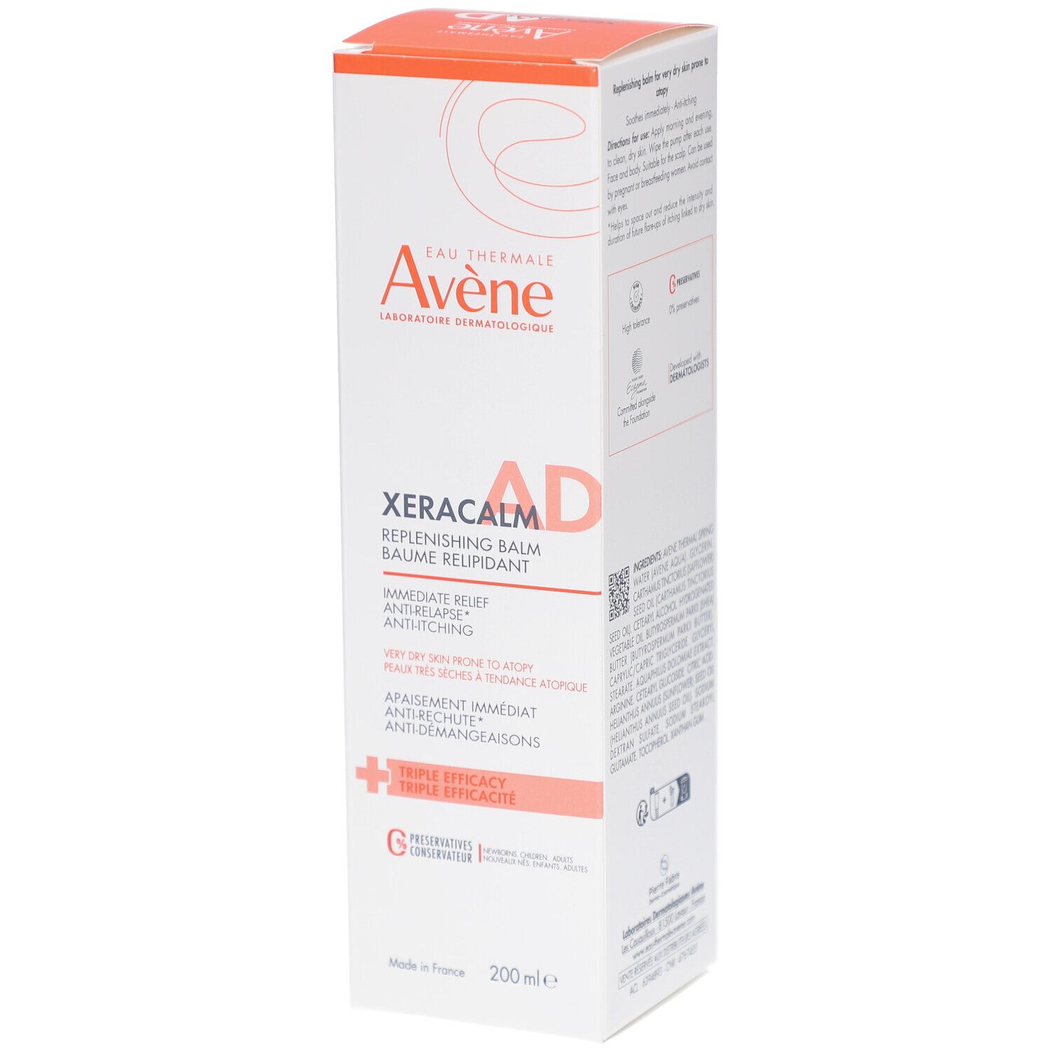 Weißer Karton. Aufschrift: Eau Thermale Avène, XeraCalm A.D, Baume, 200 ml. Orangefarbener Deckel.