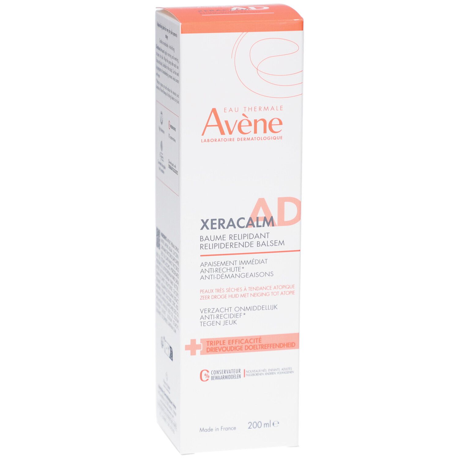 Weißer Karton. Aufschrift: Eau Thermale Avène, XeraCalm A.D, Baume, 200 ml. Orangefarbener Deckel.