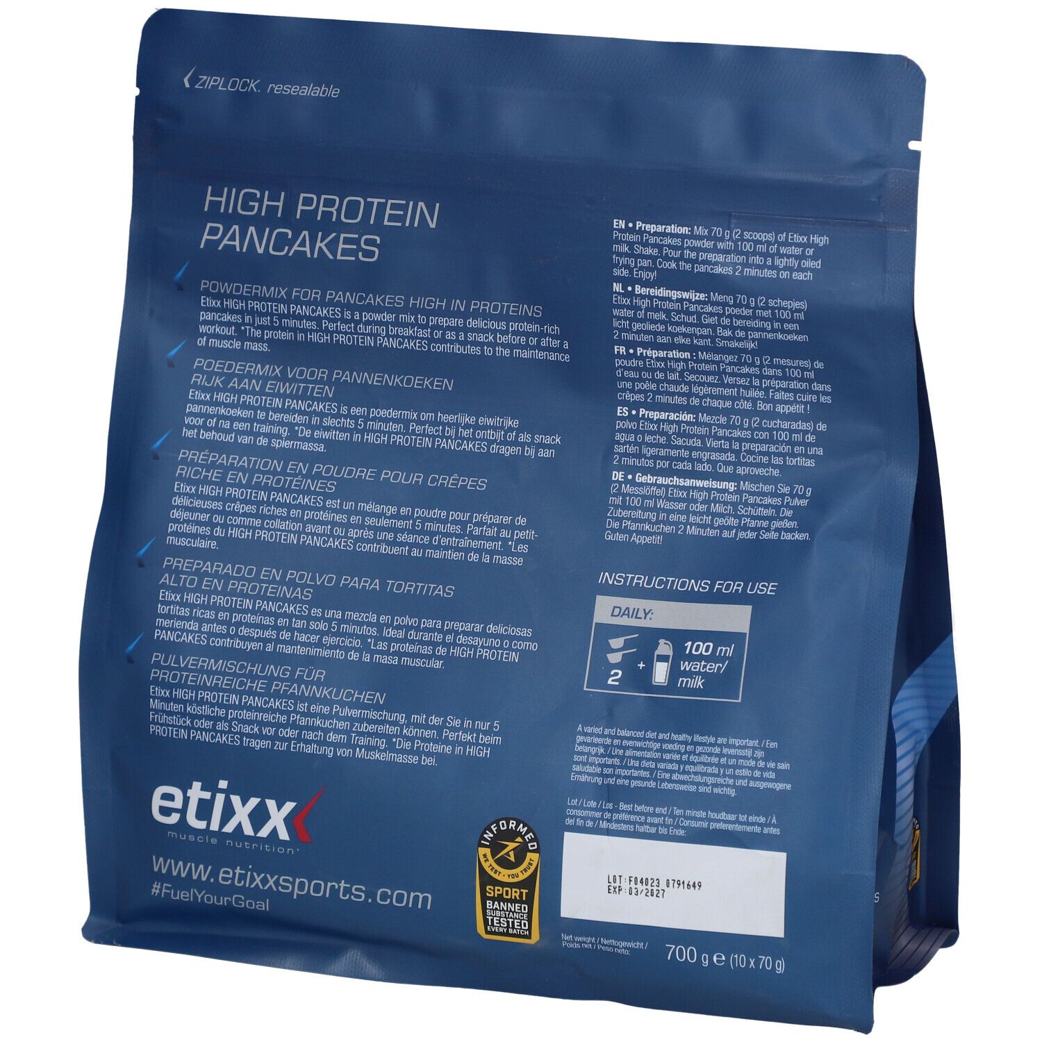 Rückseite der Etixx High Protein Pancakes Packung. Text in mehreren Sprachen, Logo und Informationen.