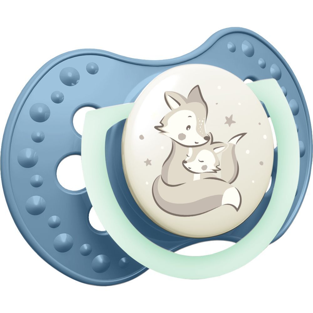 Blauer Schnuller mit einem Fuchs auf dem Sauger. Der Schnuller hat einen mintfarbenen Ring.