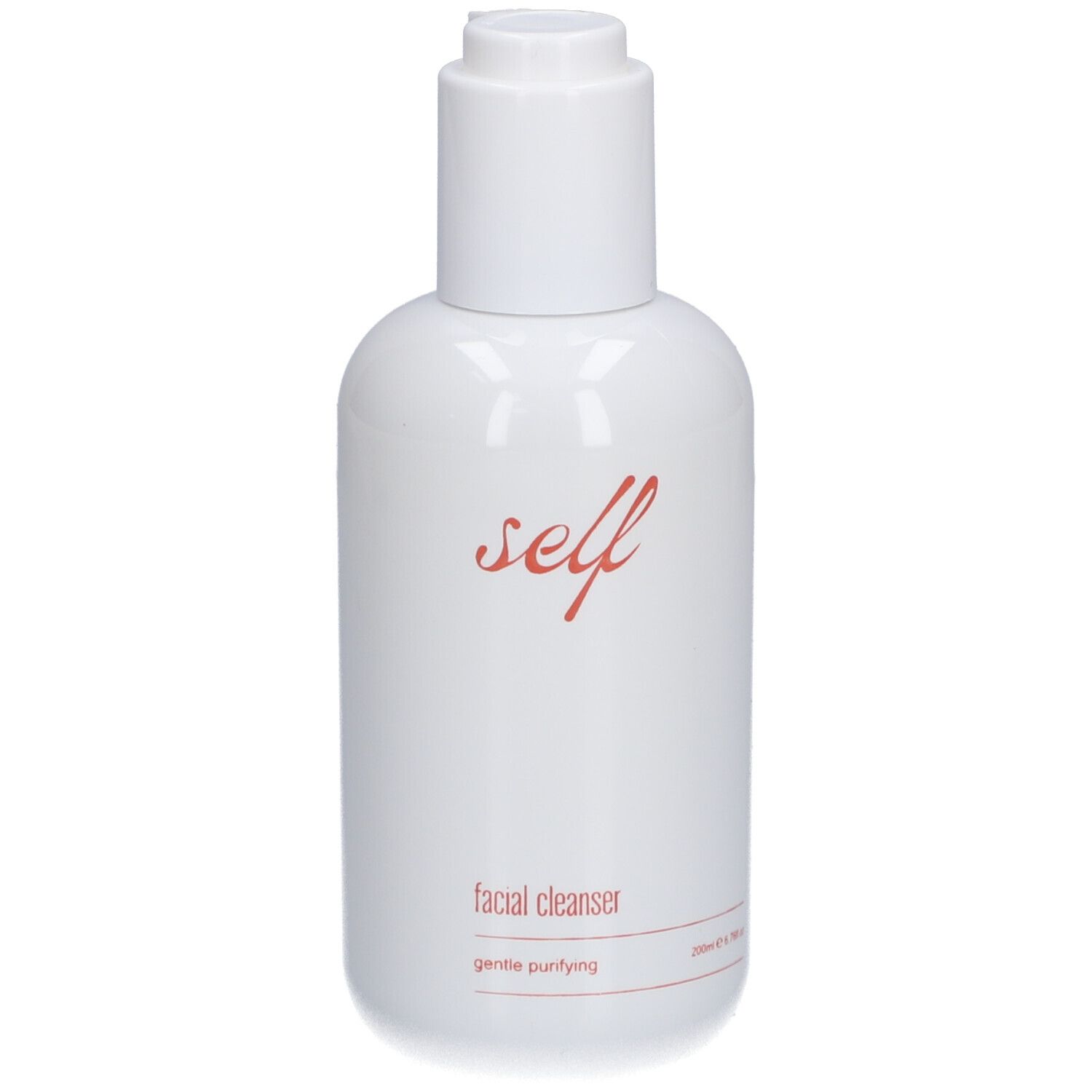 Weiße Flasche mit rotem Schriftzug "self" und "facial cleanser". Pumpverschluss. Aufschrift "gentle purifying".
