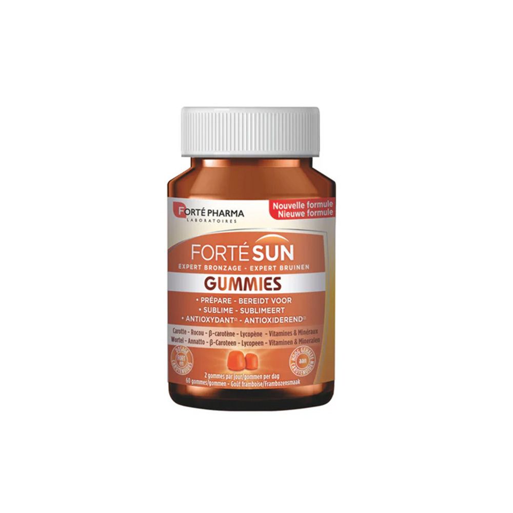 Flacon brun avec bouchon blanc. Étiquette "Forté Sun Gummies". Deux gommes oranges visibles.