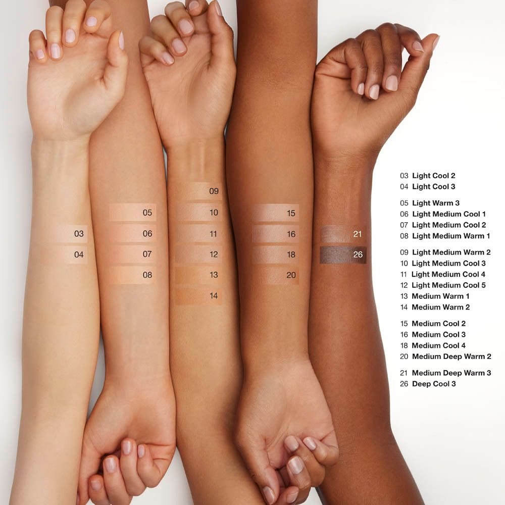 Arme mit Foundation-Farben. Verschiedene Hauttöne.