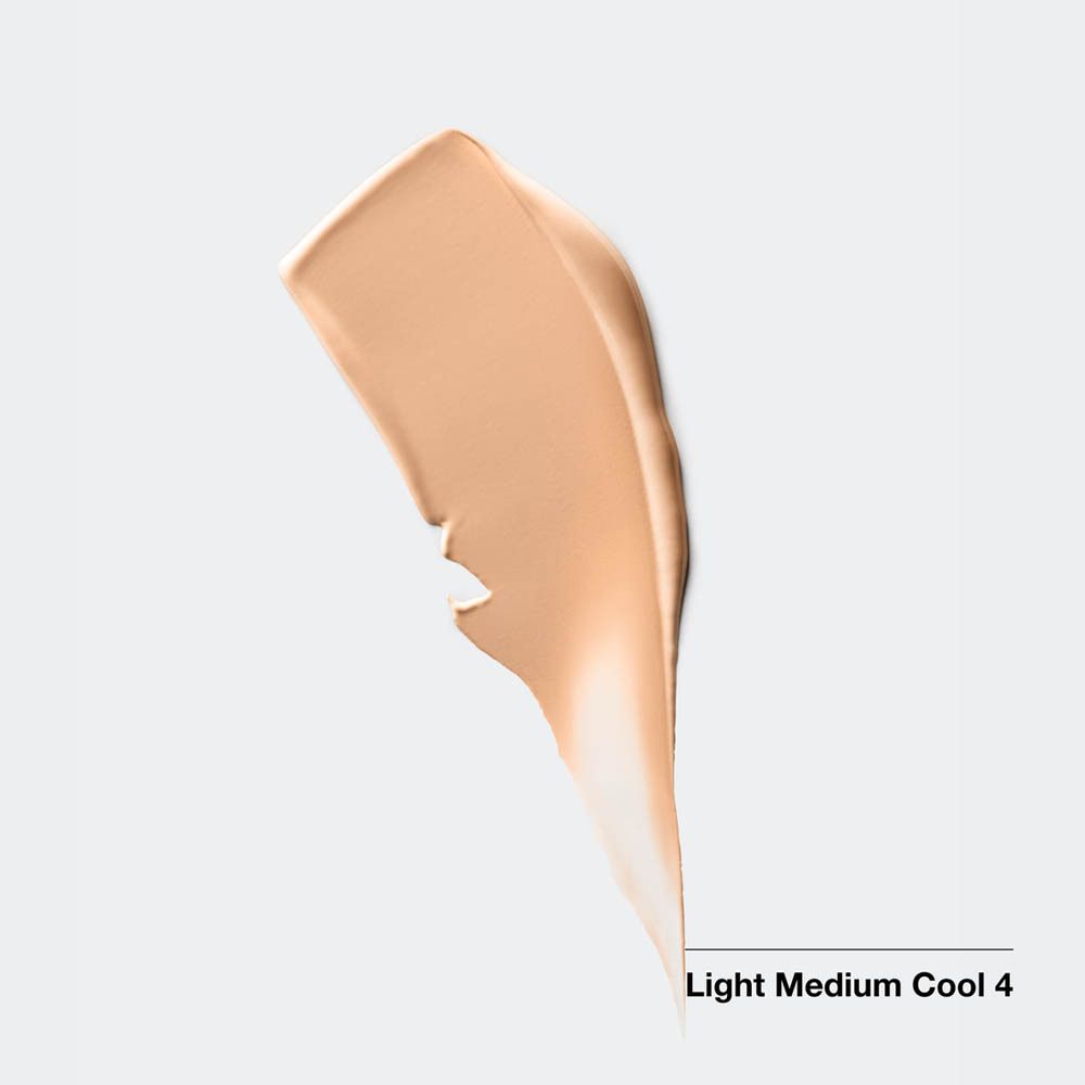 Make-up-Probe. Beige Farbton, Light Medium Cool 4. Auf hellem Hintergrund.