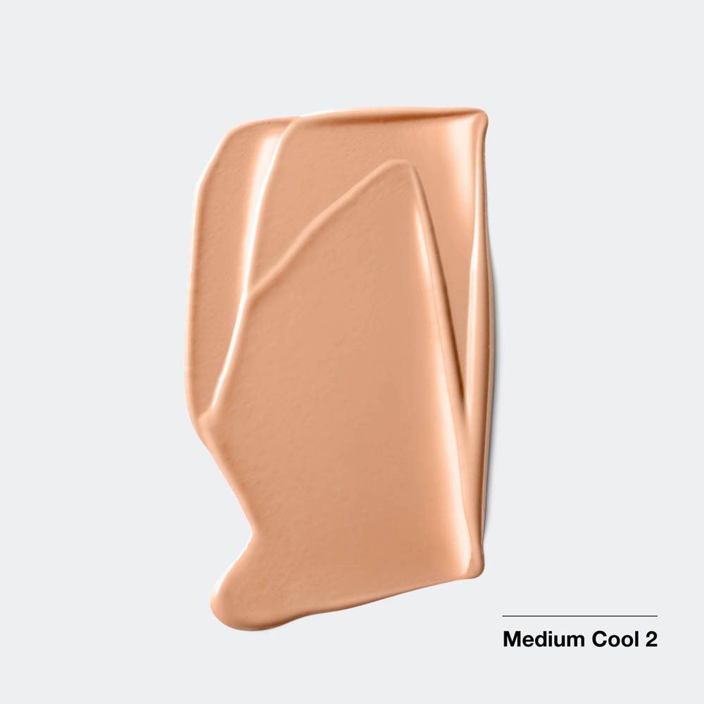 Make-up-Probe, Farbton Medium Cool 2. Beige Farbton. Auf hellem Hintergrund.