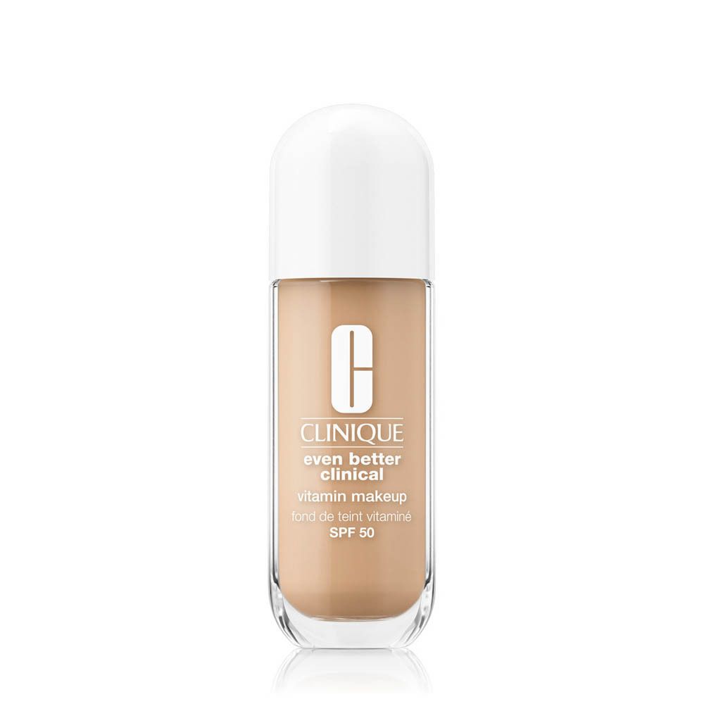 Flacon Clinique Even Better Clinical Vitamin Makeup SPF 50. Face avec texte. Bouchon blanc, teinte beige.