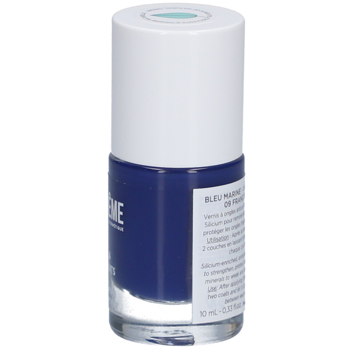 Nagellackflasche, dunkelblaues Produkt. Weißer Deckel, Produktname und Inhaltsstoffe auf dem Etikett.