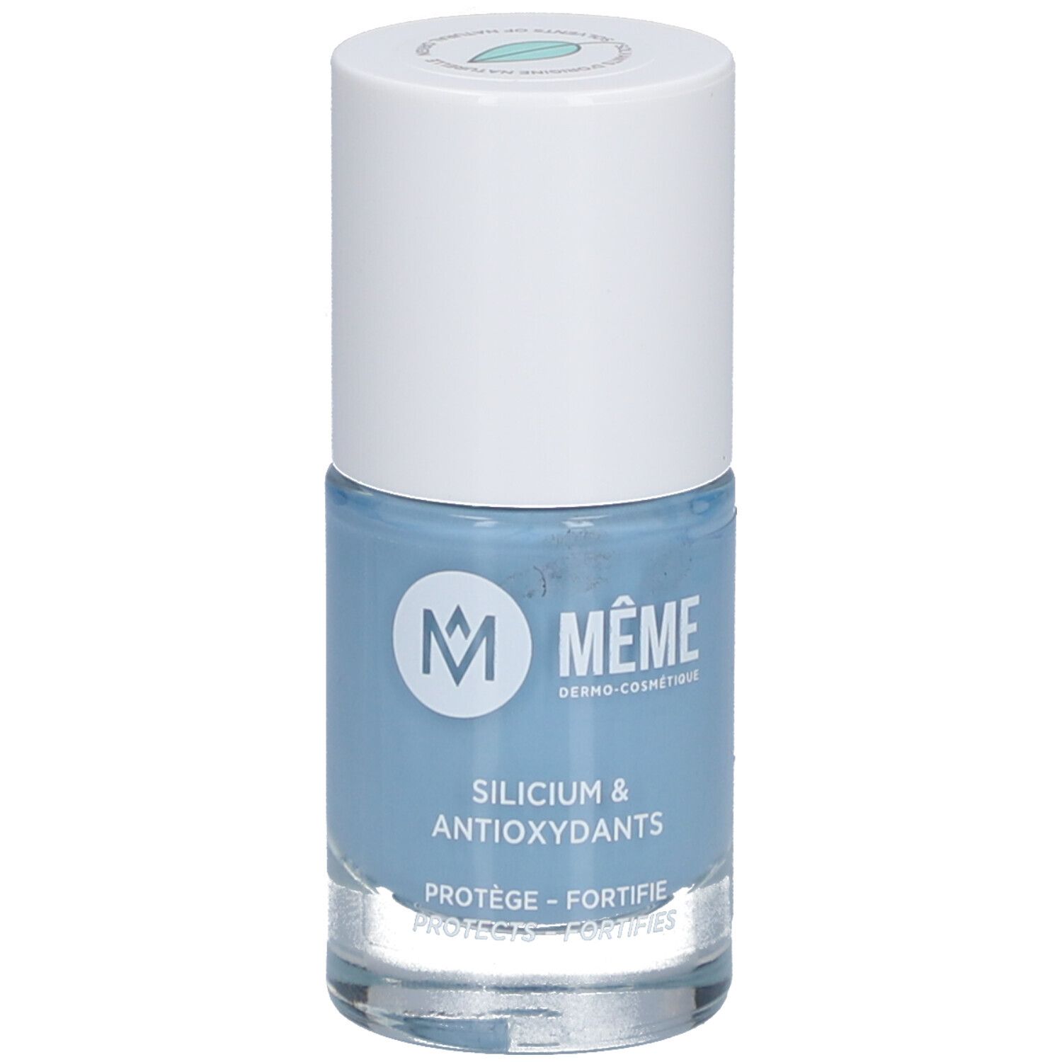 Hellblaues Nagellackfläschchen von MÊME. Aufschrift: Silicium & Antioxydants. Schützt und stärkt.