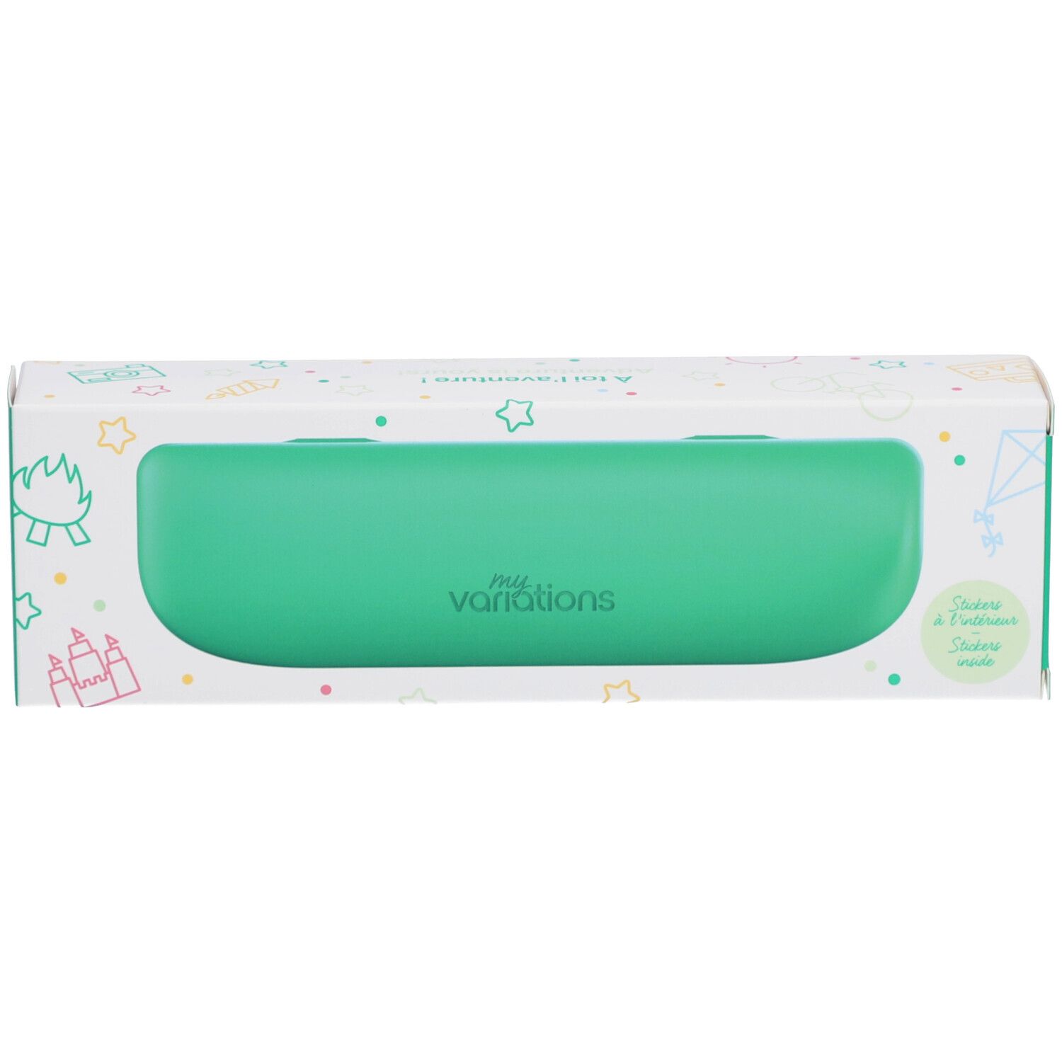 Étui de transport vert pour brosse à dents enfant, en emballage. Marque : myvariations. Emballage vert et blanc avec illustrations.