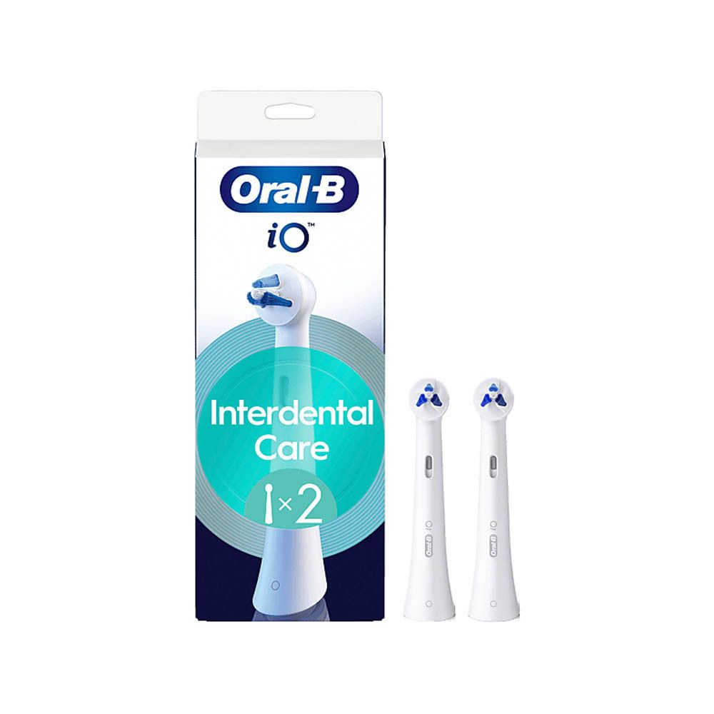 Emballage avec 2 têtes Interdental Care iO. Marque Oral-B iO. Deux têtes de brosse séparées visibles.