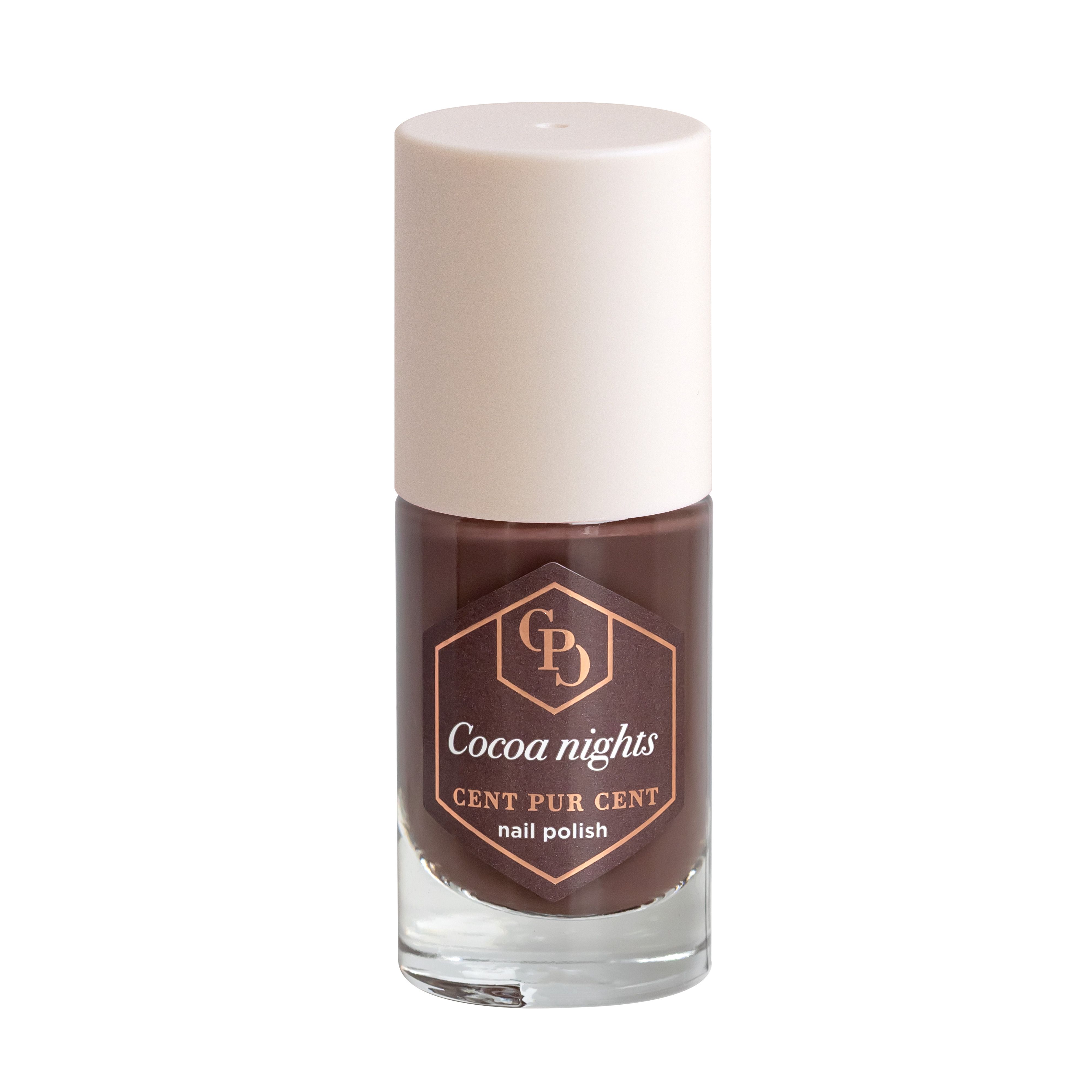 Flacon de vernis à ongles marron avec bouchon blanc. Inscription : Cocoa nights, CENT PUR CENT nail polish.