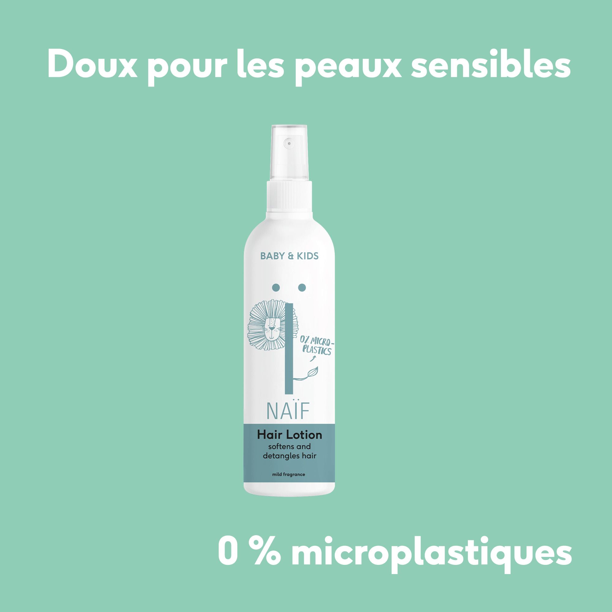 Enfant avec chemise jaune et poupée en tissu verte. Texte : Testé dermatologiquement. 0% huiles minérales, 0% silicones.