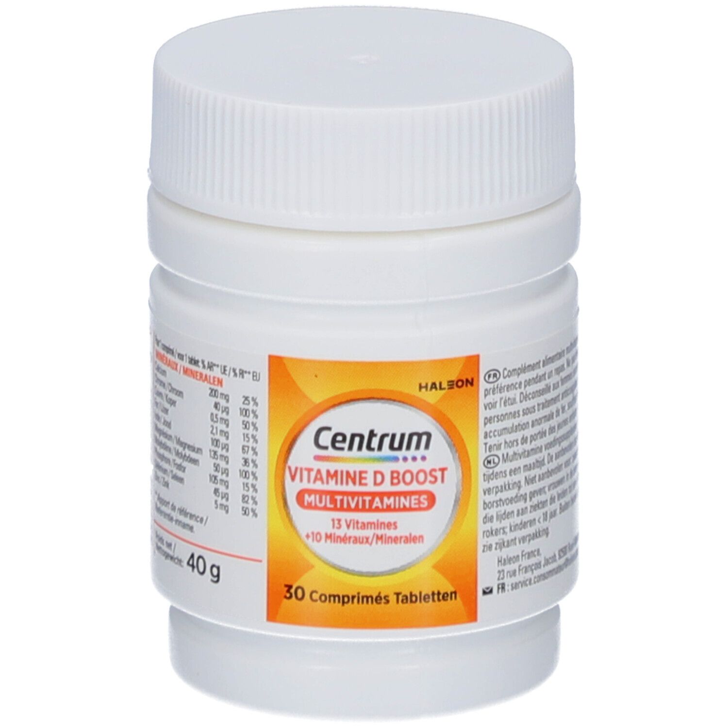 Weiße Flasche mit Schraubverschluss. Enthält 30 Tabletten. Produktname: Centrum Vitamine D Boost Multivitamine.