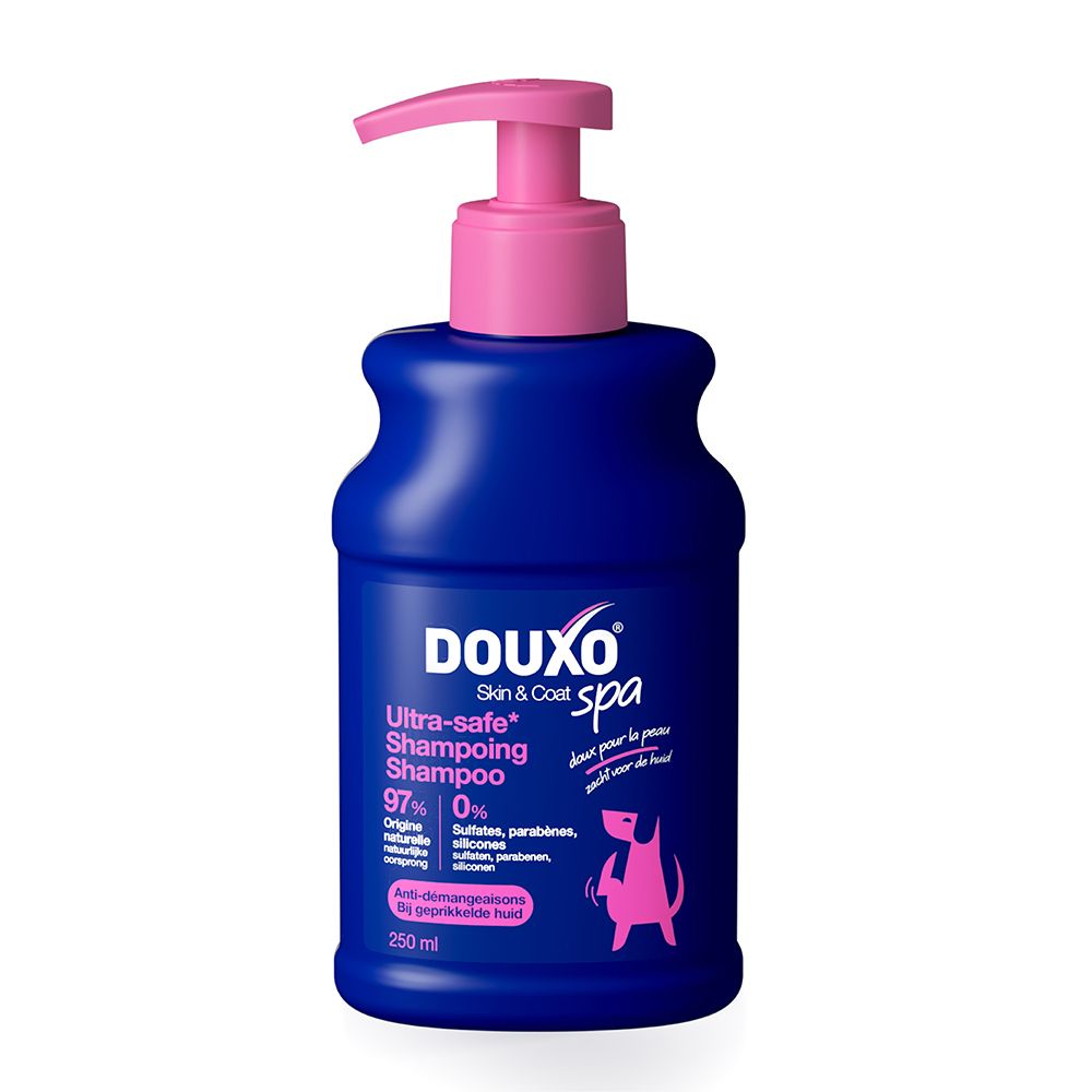 Bouteille de shampooing Douxo Spa Ultra-safe avec pompe, 473ml.