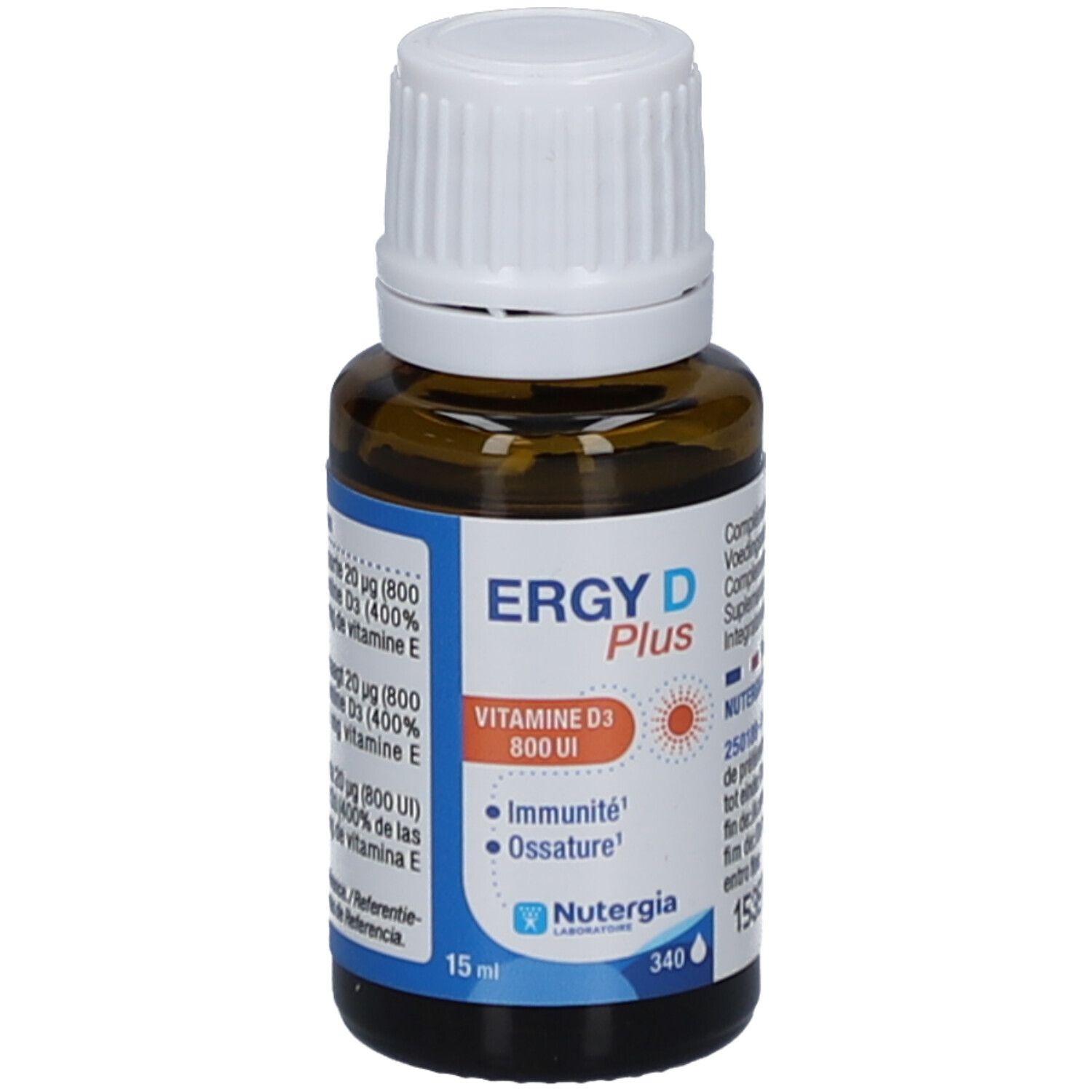 Braune Glasflasche mit weißem Deckel. Aufkleber mit Produktbezeichnung, Vitamin D3 und Marke Nutergia.