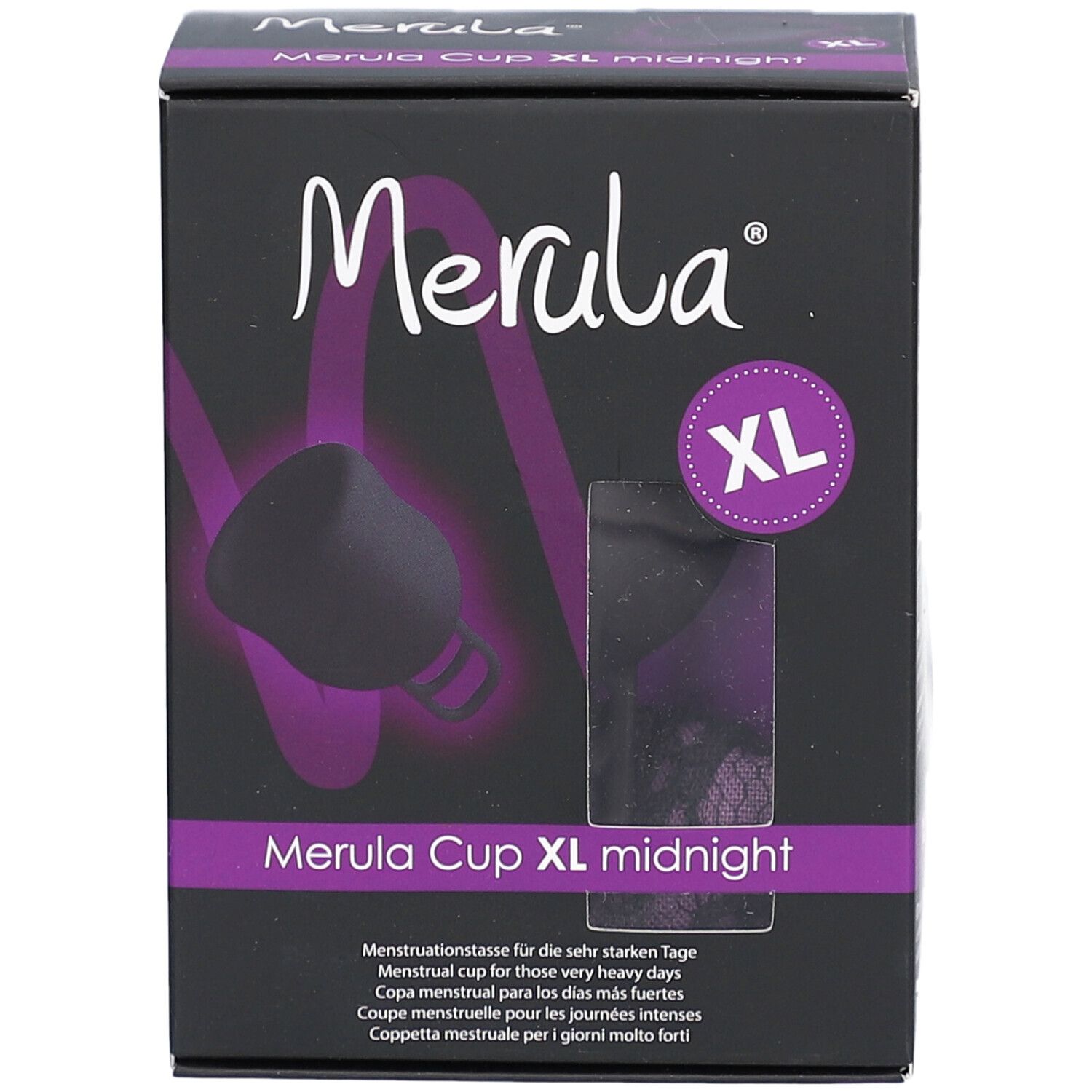 Schwarze Produktverpackung mit Produktabbildung und Text. Enthält eine Menstruationstasse XL.