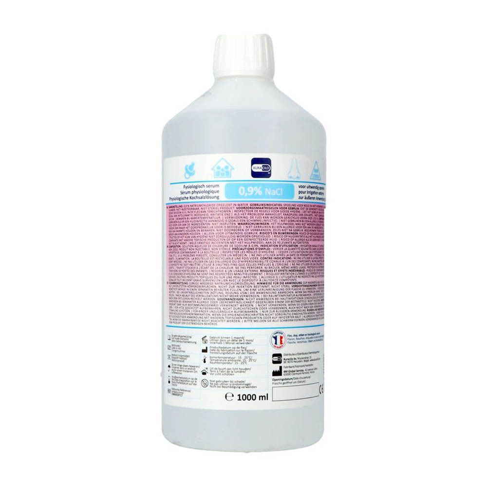 Flacon de liquide. Inscription : 0,9% NaCl. Étiquette avec informations. Bouchon à vis blanc. Récipient transparent.