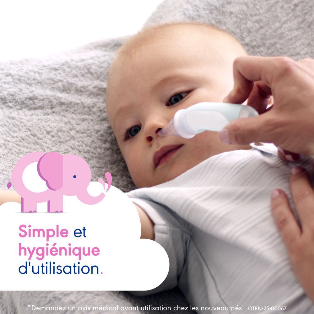 Bébé traité avec un aspirateur nasal. Produit au premier plan. Illustration éléphant rose.