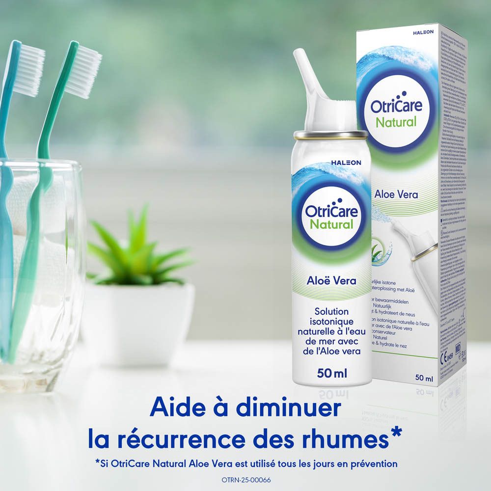 Spray nasal, emballage, brosses à dents, plante. OtriCare Natural Aloe Vera. Texte: Aide à diminuer la récurrence des rhumes.