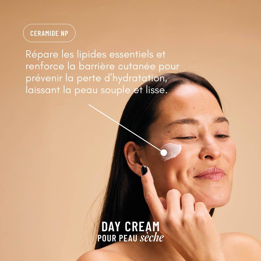 Emballage du produit avec tube et boîte. Design lilas avec inscription : Wondr.