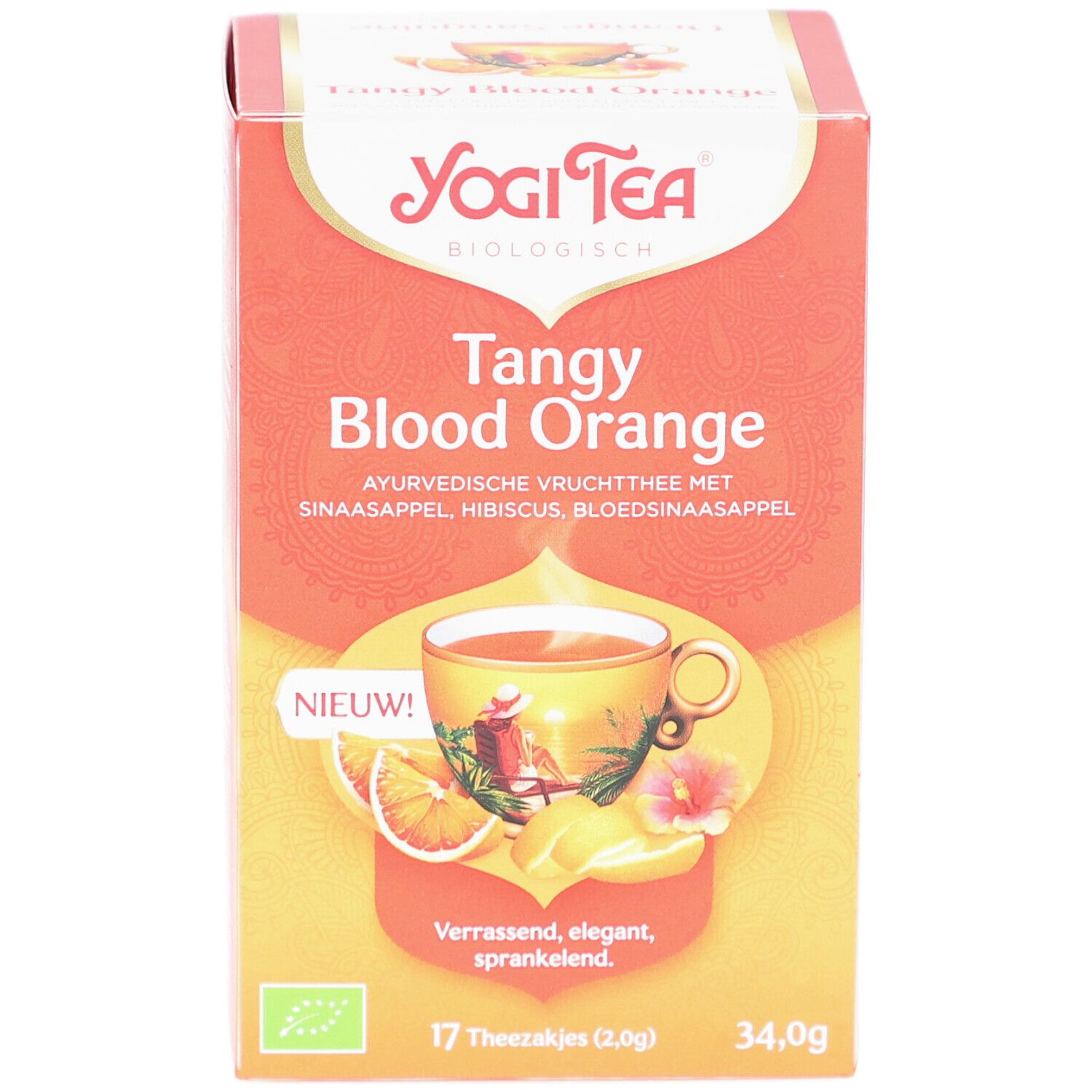 Yogi Tee Verpackung. Aufdruck: Tangy Blood Orange, 17 Teebeutel, Bio-Siegel. Abbildung einer Tasse Tee mit Orangen.