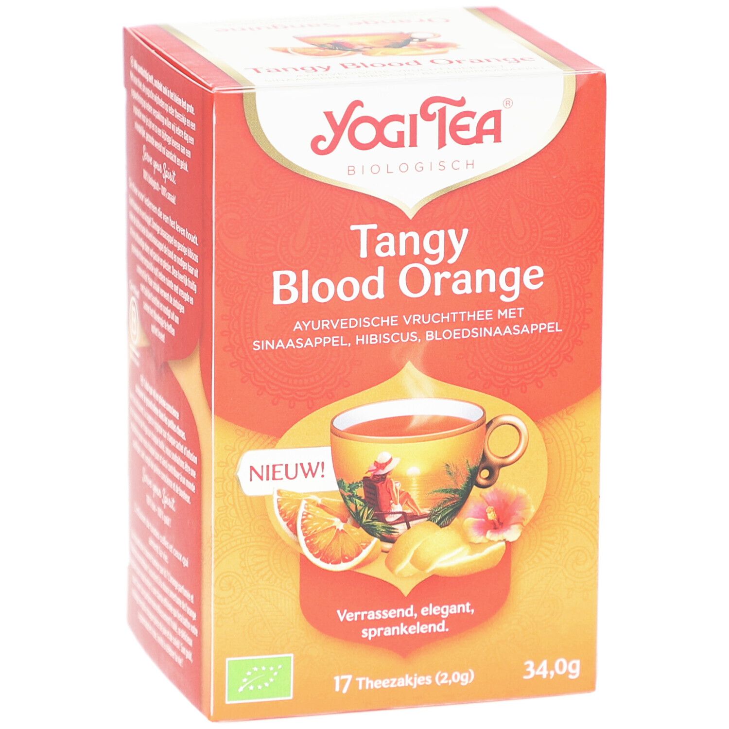 Yogi Tee Verpackung. Aufdruck: Tangy Blood Orange, 17 Teebeutel, Bio-Siegel. Abbildung einer Tasse Tee mit Orangen.