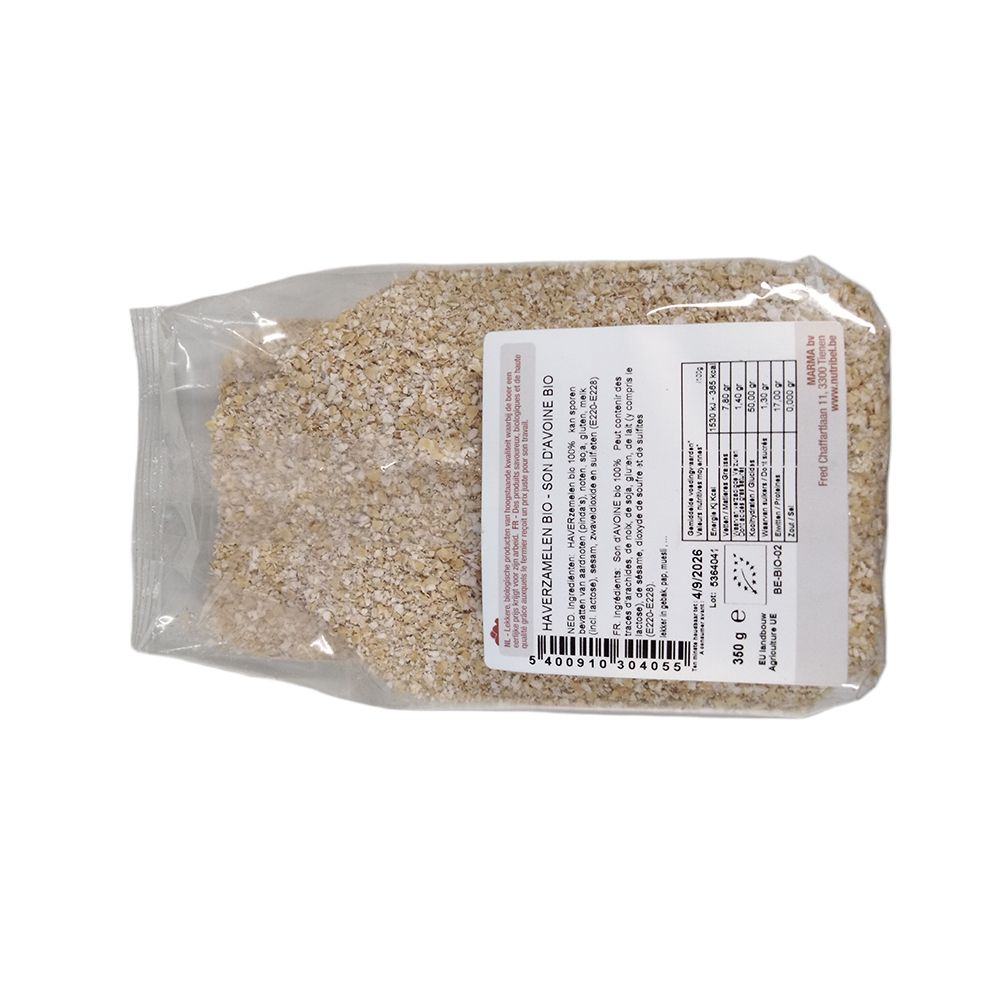 Transparente Verpackung mit Haferkleie. Etikett mit Produktinformationen und Nährwertangaben. Inhalt: 350g. Bio-Siegel.