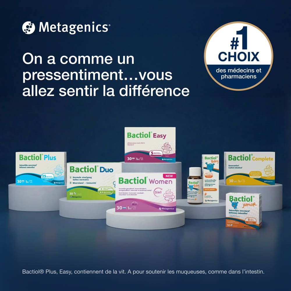 Une femme aux yeux fermés. Logo et texte Bactiol Easy Fiber.