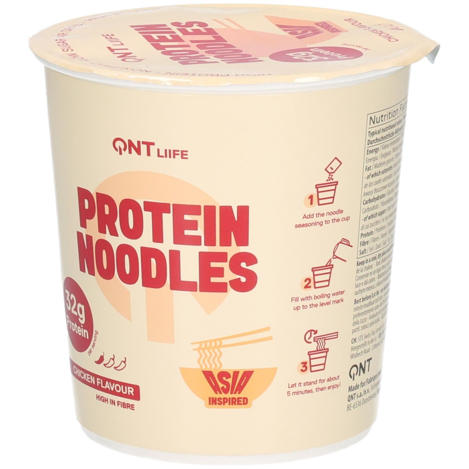Becher mit QNT LIFE Protein Nudeln, Hühnergeschmack, mit Zubereitungshinweisen.