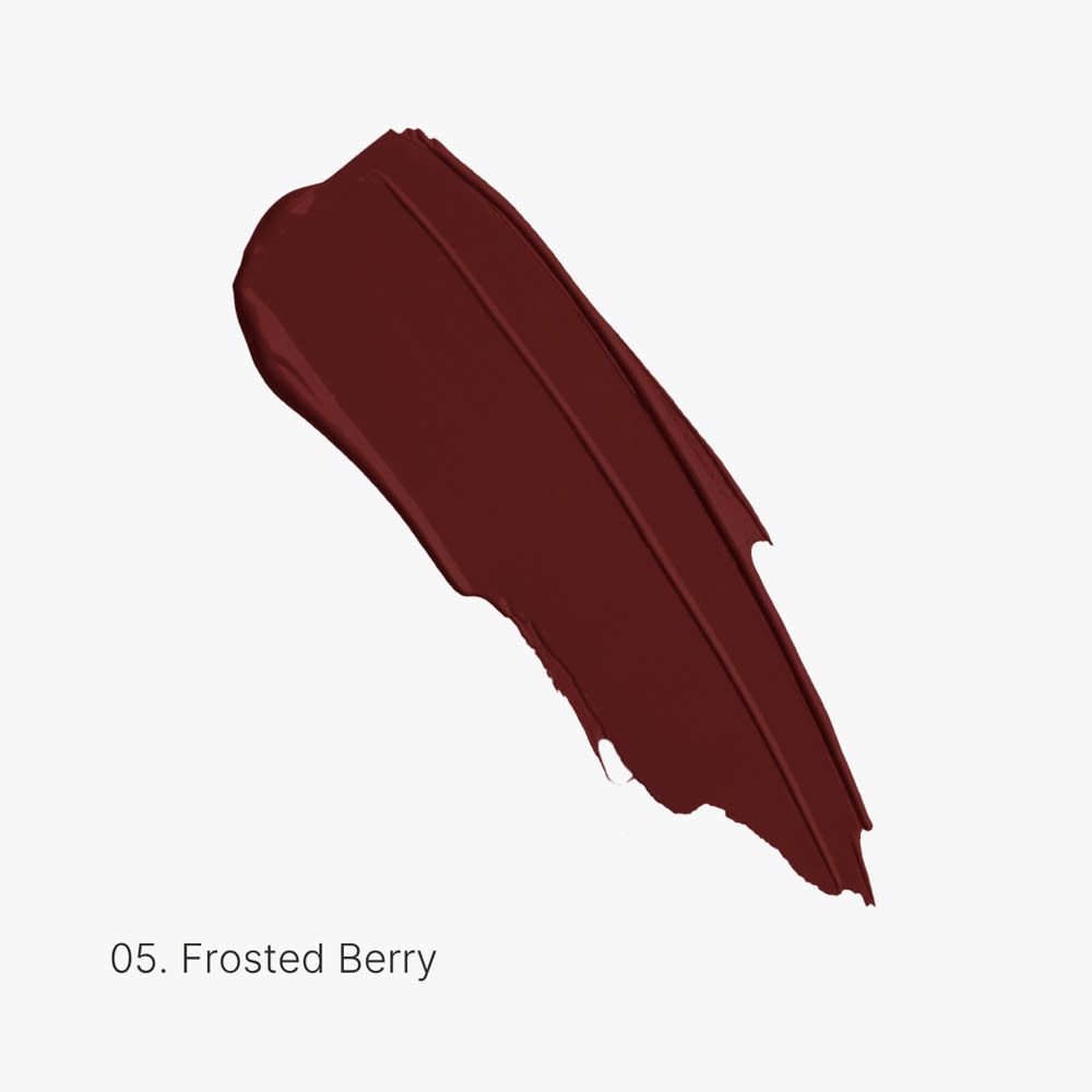 Dunkelroter Lippenstift-Swatch mit mattem Finish.