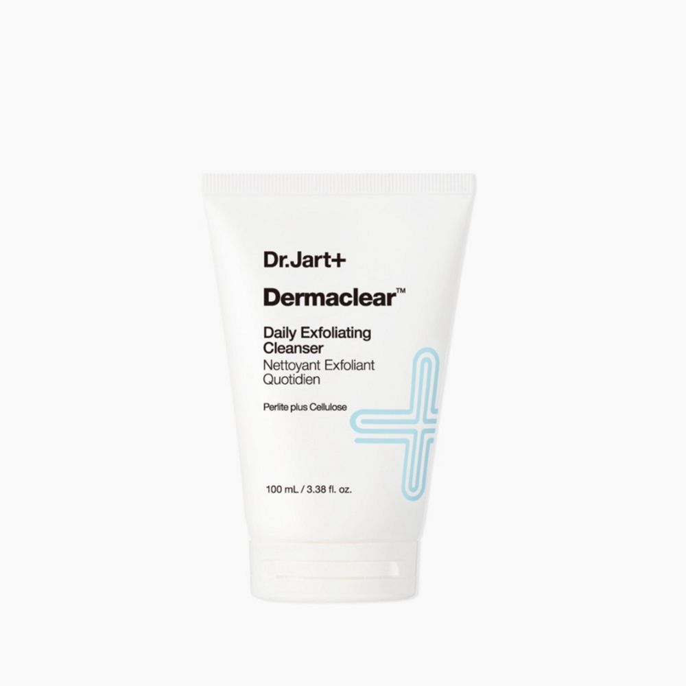 Emballage du nettoyant exfoliant quotidien Dr. Jart+ Dermaclear, vue de face avec texte français.