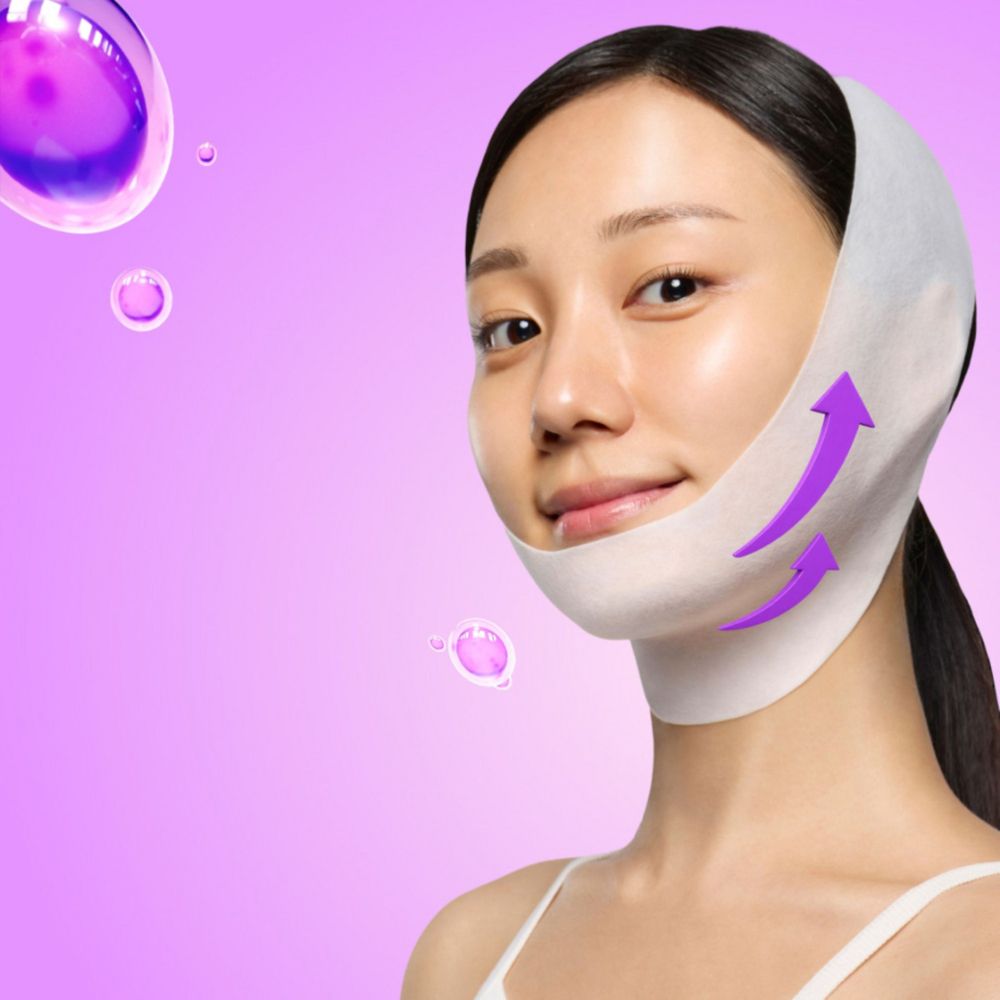 Frau mit Dr. Jart+ Cryo-V Kinnlinien-Lifting-Maske, die die Kinnpartie strafft. Lila Blasen und Pfeile.