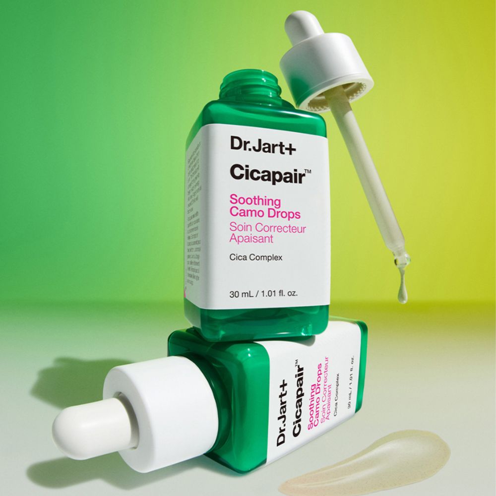 Dr. Jart+ Cicapair Beruhigende Camo Drops LSF 20 Verpackung, Seite mit Anwendungshinweisen.