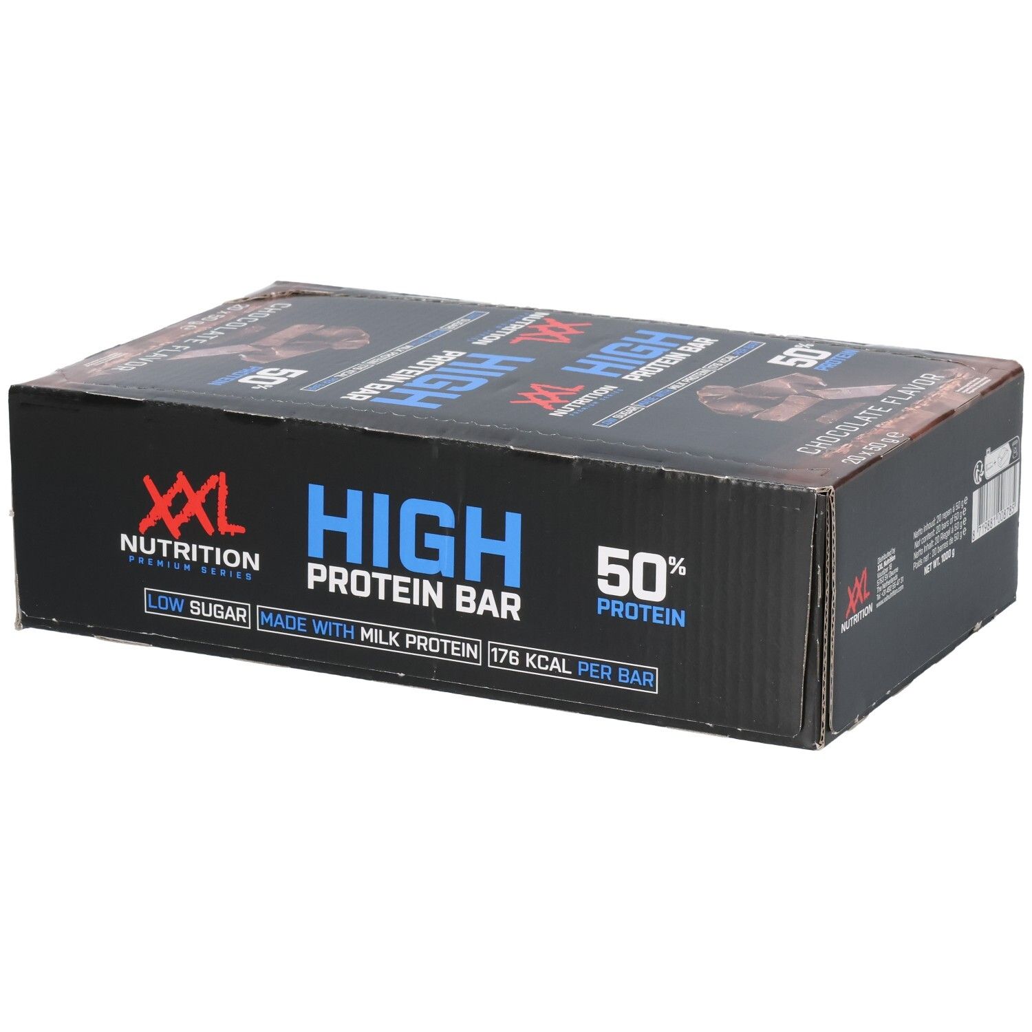 Schwarze Verpackung mit XXL Nutrition High Protein Bar. Aufschrift: Chocolate Flavor, High Protein Bar, 50% Protein.