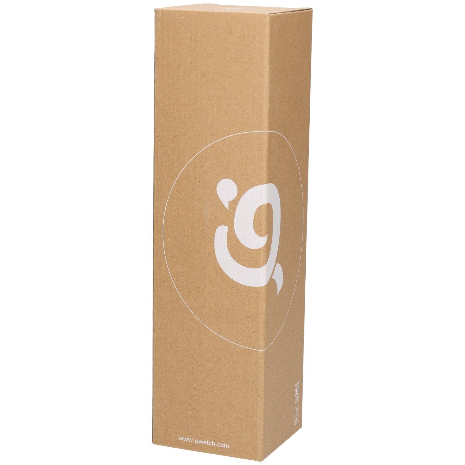 Kartonverpackung mit weißem Qwetch-Logo. Der Schriftzug 'Qwetch' ist unter dem Logo zu sehen.