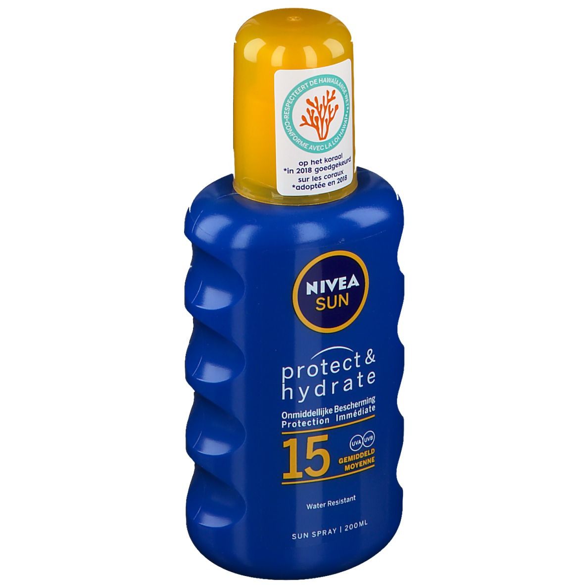 Blaue Sprühflasche mit gelbem Deckel. Aufschrift: NIVEA SUN protect & hydrate 15. Wasserfest. Mit Korallen-Logo.