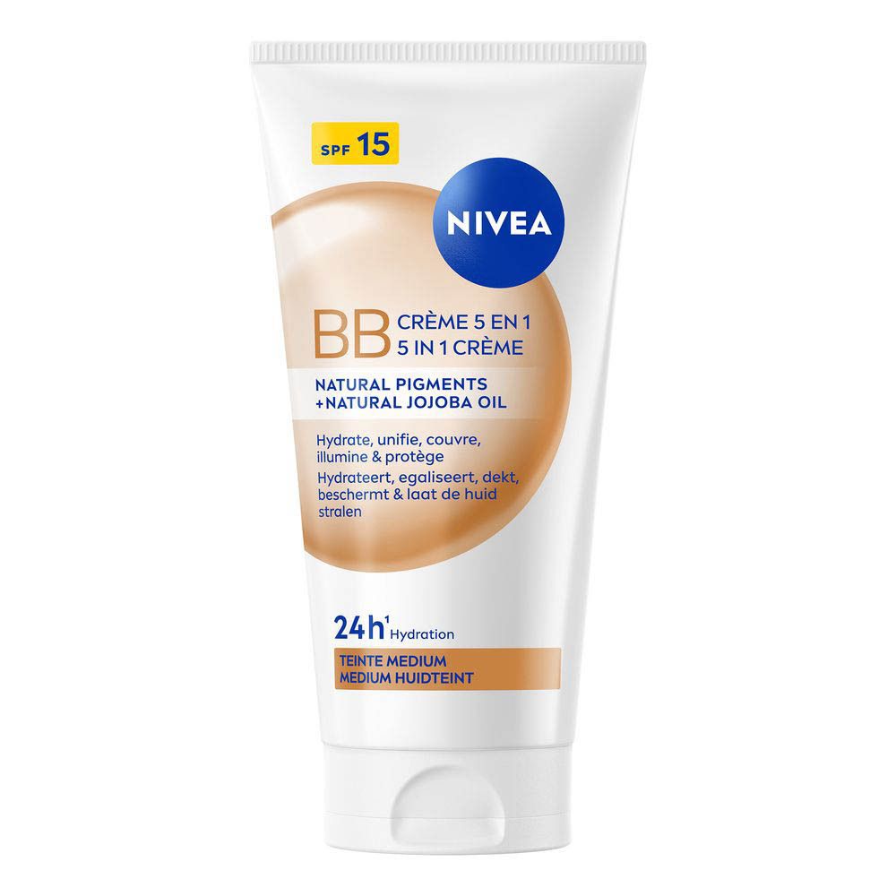 NIVEA BB Crème 5-en-1 Teint Medium tube avec image produit et mention SPF 15.