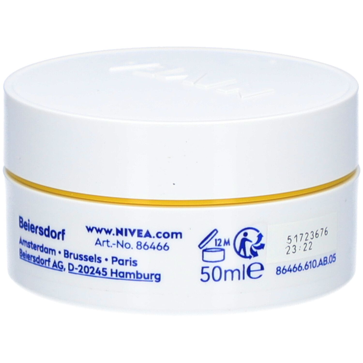 Seite eines weißen Tiegels NIVEA Q10 Power Tagescreme mit Herstellerangaben, Website und 50ml-Angabe.