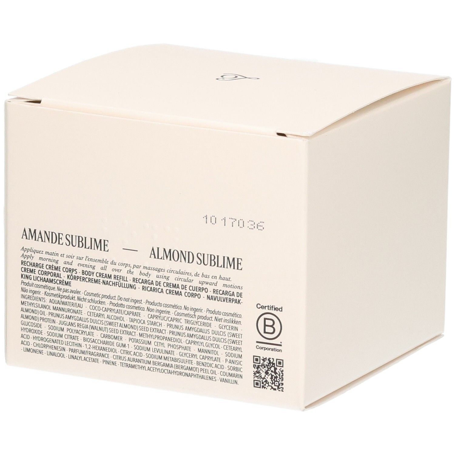 L'Occitane Amande Sublime Glättende Milchkonzentrat Nachfüllpackung. Rückseite mit Inhaltsstoffen und B Corp Zertifizierung.