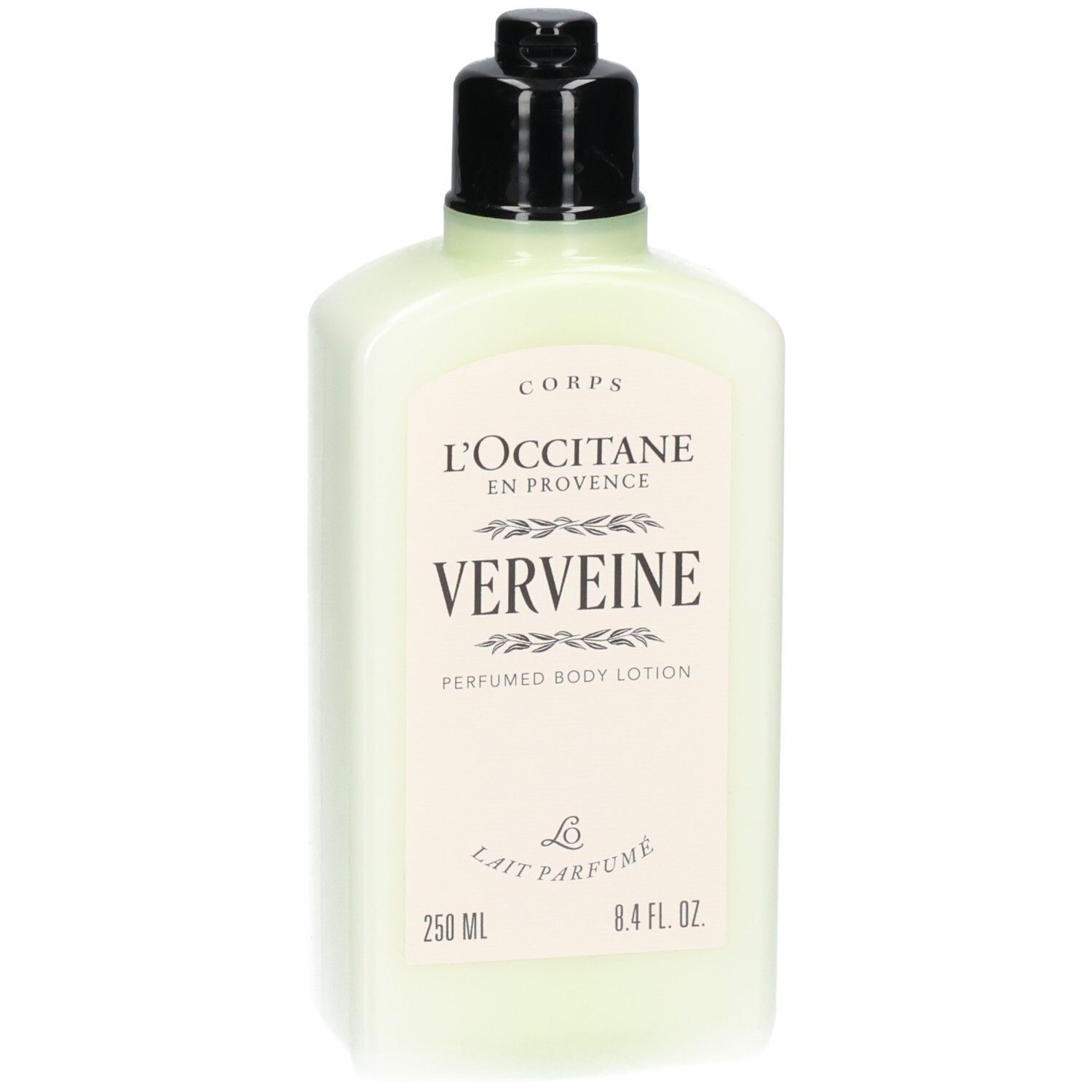 L'Occitane Verveine Körperlotion in einem hellgrünen Flakon mit schwarzem Pumpspender.