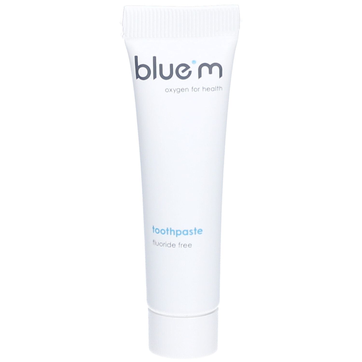 Tube blanc avec le texte bleu®m et dentifrice sans fluor. Inscription : oxygen for health.
