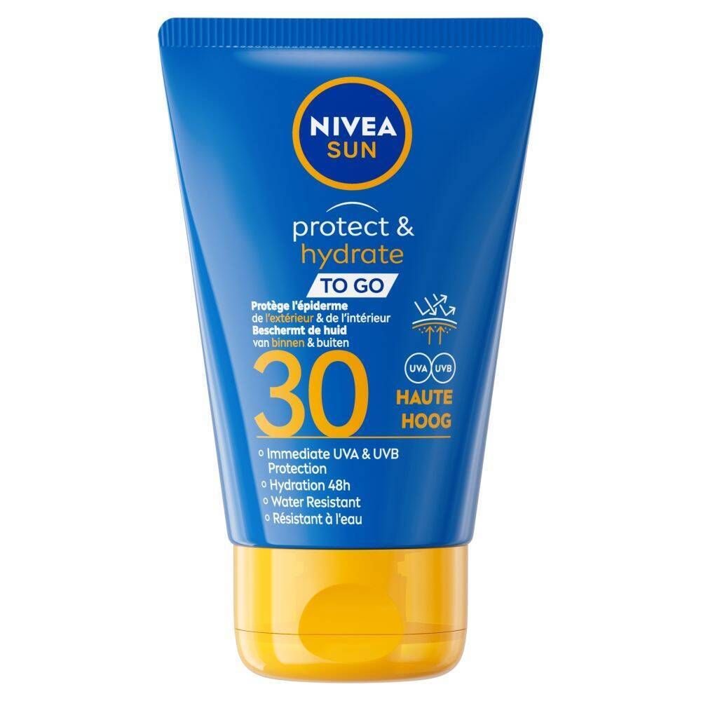 Tube bleu avec bouchon jaune. Inscription : NIVEA SUN, Protect & Hydrate To Go, SPF 30. Protection UVA et UVB, hydratation 48h, résistant à l'eau.